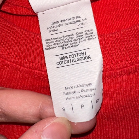 Gildan | Only The Strong Survive Logo Back Graphic Cropped Short Sleeve T Shirt - Picture 8 of 12